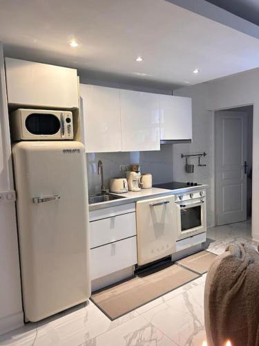 Luxueux Appartement Jacuzzi proche de Paris in Bougival