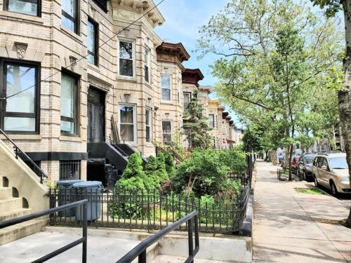 Cozy, Large and Fully Furnished - Near the L Train
