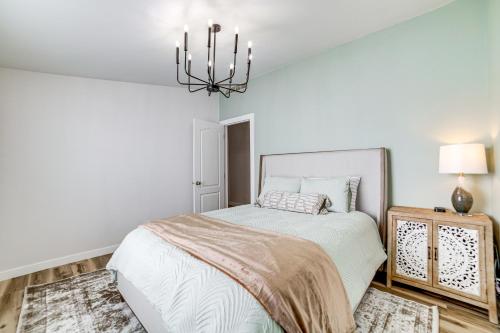 St Anthony Home with Horse Barn on 33 Acres! St Anthony Home with Horse Barn on 33 Acres!