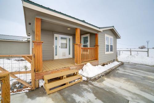 St Anthony Home with Horse Barn on 33 Acres! St Anthony Home with Horse Barn on 33 Acres!