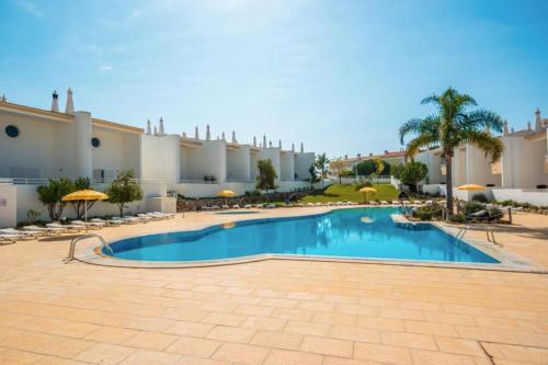 Apartment with Terrace room in Aldeamento Turistico Aldeia da Galé
