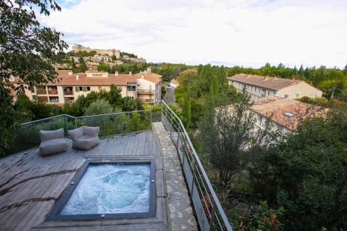 Romantic cocoon with sauna, jacuzzi, and pool. - Location saisonnière - Villeneuve-lès-Avignon