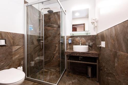 Adoryal Hotell
