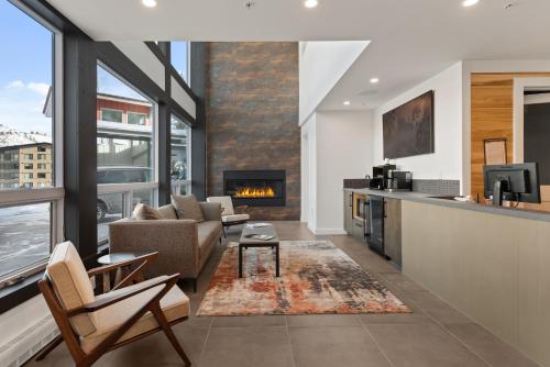 Enclave 312, Ski-in/ski-out Condo, Top Floor W/ Hot Tub, Gym And Out Door Pool In Snowmass - Aspen, CO