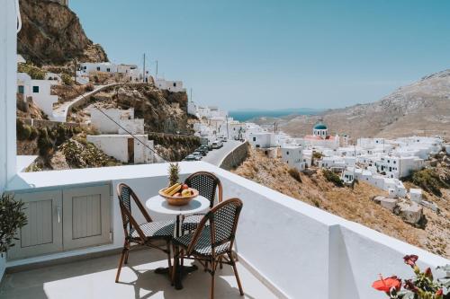 SELANA Suites Chora 2