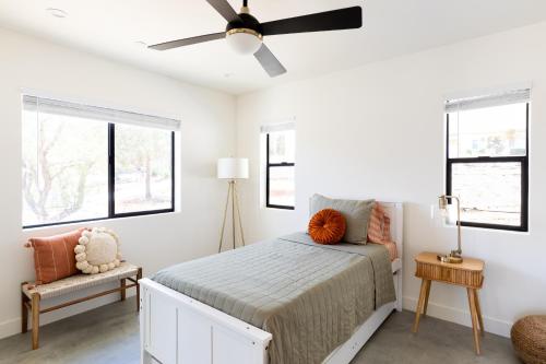 Modern Joshua Tree Village Home in Joshua Tree, USA