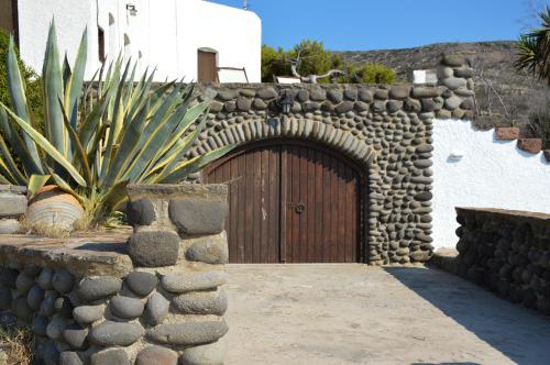 Fylakopi Private Pool Retreat for 6 gîte à louer Filakopí