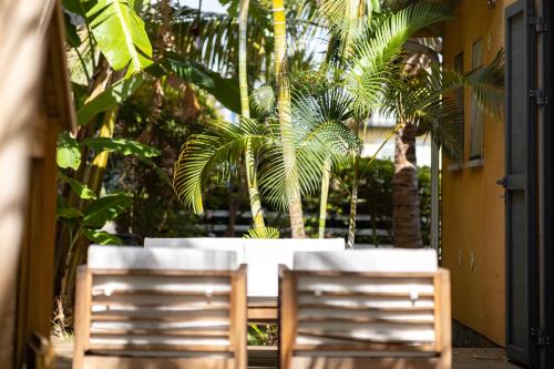 Villa cactus avec piscine et vue mer