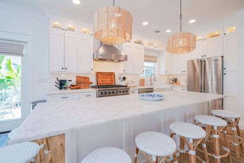 Casa Bella - Luxury Experience - Amenities Galore - image 4