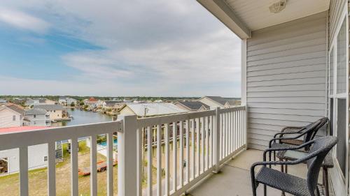 Pier Watch II 302 - 2nd Row - Large Condo - Cherry Grove Section in Myrtle Beach, USA