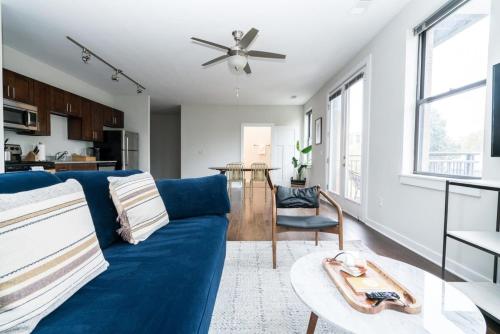 TWO CozySuites Stunning Music Row Condos with parking in Nashville, USA