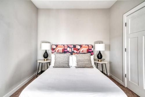 CozySuites TWO Modern Music Row Condos with parking detail