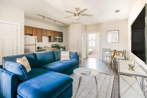 TWO CozySuites Spacious Music Row Condos with parking in Nashville, USA