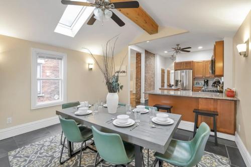 OSU and Short North 4 Bedroom Patio and Garage with EV