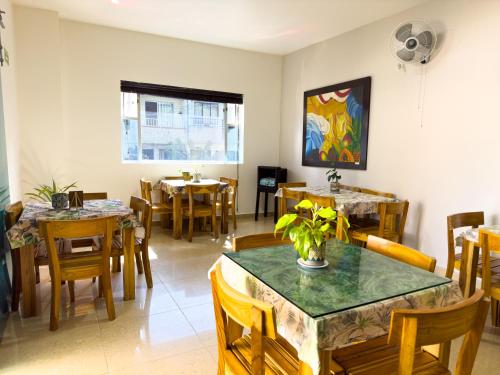 ห้องอาหาร, Hotel Central Plaza Medellin in เลาเรเลส