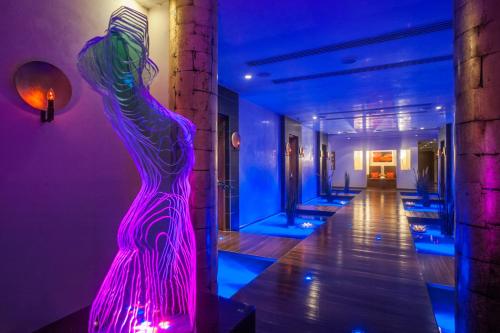 Photo 21 Amathus Beach Hotel Limassol