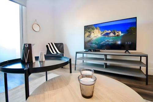 Los Angeles Premium City Suites with Free Parking - 편의 시설/서비스