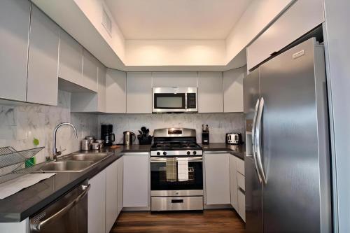 Los Angeles Premium City Suites with Free Parking - 편의 시설/서비스