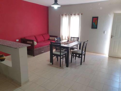 HERMOSO DEPARTAMENTO EN QUINES in 基內斯