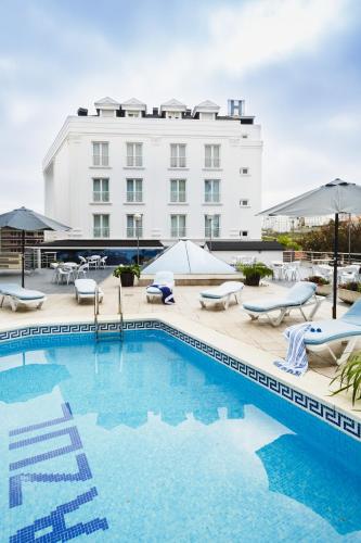 Hotel Mar Azul & Surf in Suances