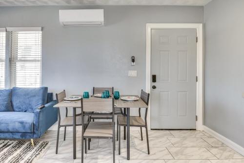 Central Daytona Beach Apt Less Than 1 Mi to Beach St! in Daytona Beach, USA