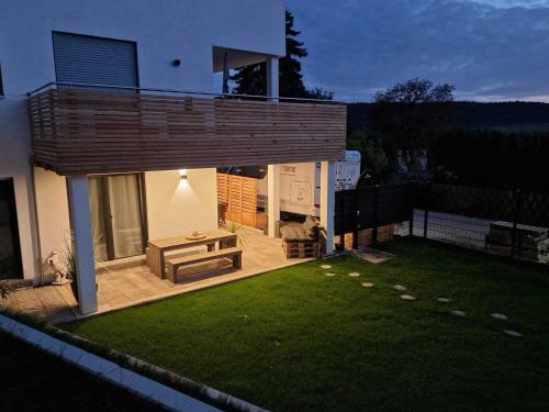 ระเบียง/ชานเรือน, Gemutliche Ferienwohnung, Beilngries in ไบลงรีส