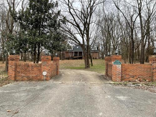 Penny’s Vette City AirB&B and Wedding & Event Venue in Bowling Green, USA
