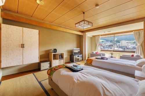 Twin Room with Tatami Floor