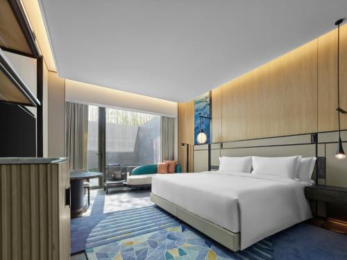 Courtyard Room - King room in Angsana Suzhou Shishan