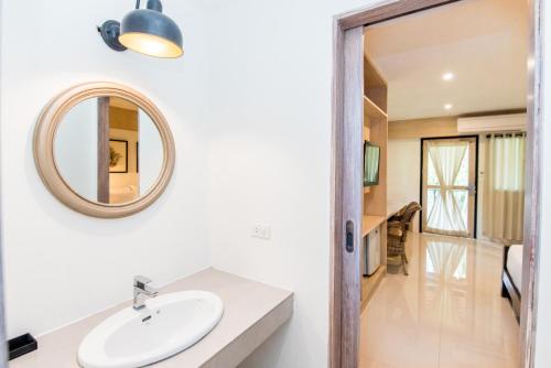 One-Bedroom Villa image 1