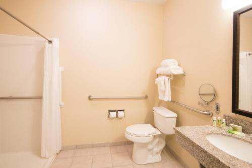 Holiday Inn Express & Suites - Sharon-Hermitage, an IHG Hotel