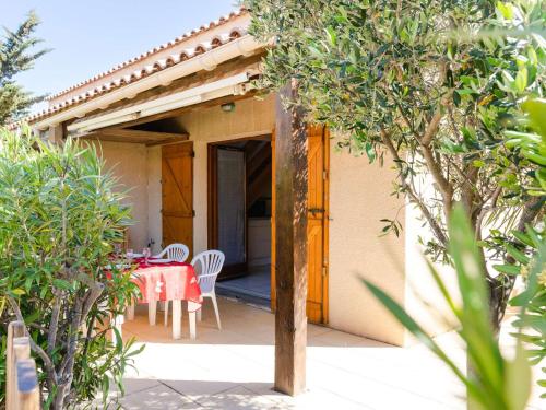 Pavillon 5 couchages avec piscine à Gruissan - FR-1-409-231