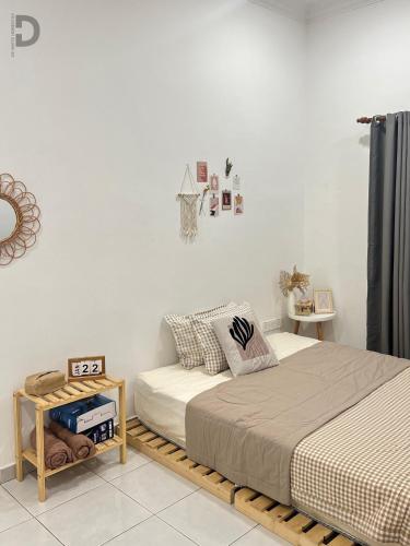 DE WHITE HOMESTAY . PORT DICKSON