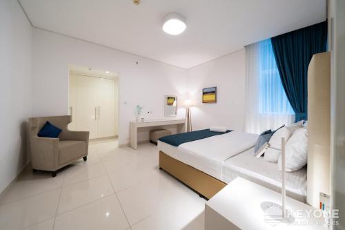 Exquisite One Bedroom at The Cosmopolitan - image 8