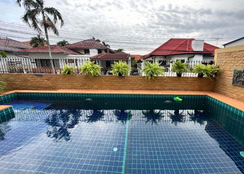 Sunset Pool Villa Near Quiet Beach