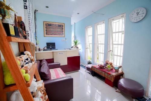 Zaira Residence By Occupied Zaira Residence By Occupied