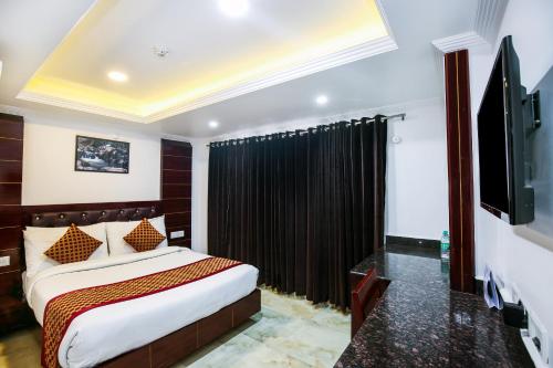 Hotel White Grand Shimla-near ISBT bus stand- Fully Air Conditioner