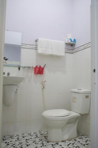 Duong Hieu Guesthouse - 화장실
