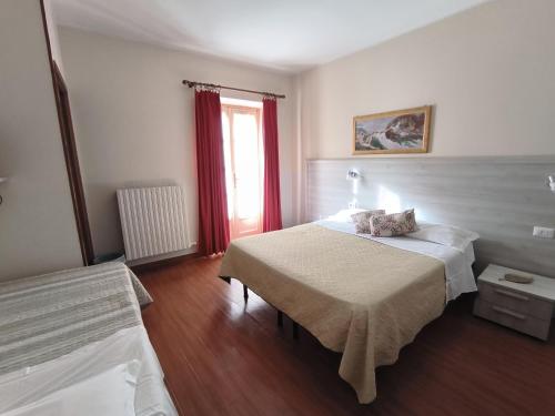 Hotel Giardini – Bra, NY