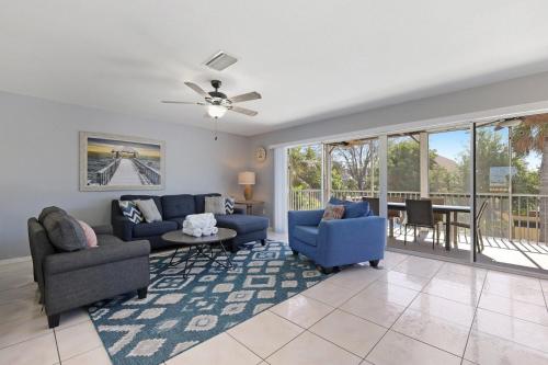 Dolphin Resort home in Holmes Beach, USA