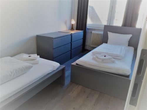 Mehrbett-Apartment 1 Citynah, einfache Ausstattung 1.8km von Steilshoop entfernt