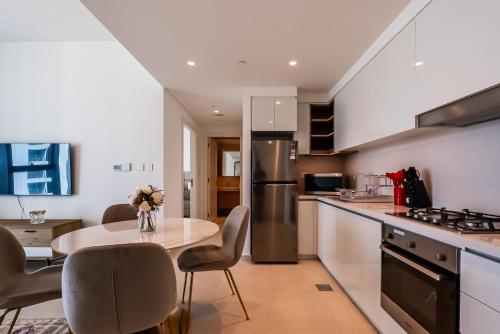 1 Bedroom apartment near Dubai Mall - image 2