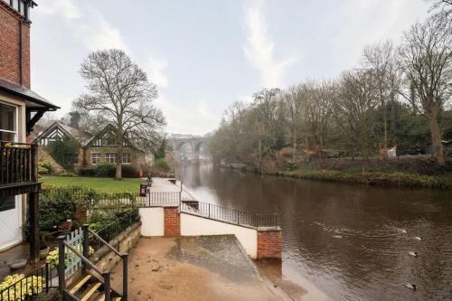 Tranquil Riverfront Oasis at High Bridge Court