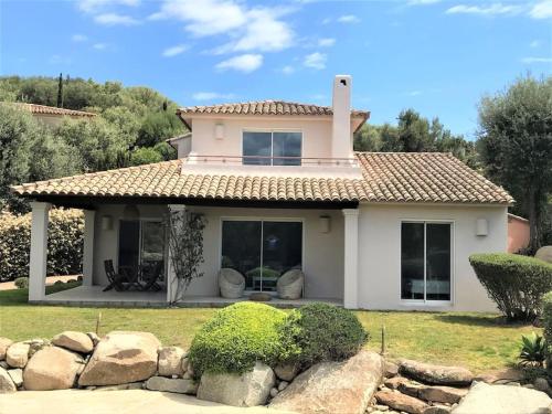 villa piscine, 800 m de la plage du cabanon bleu cirendinu sainte lucie - Location, gîte - Zonza