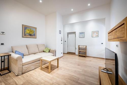Roommo Via dei Pilastri giada - image 8