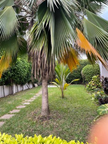 Beautiful Family Home at Emefs Lagoon View Estate Lashibi photo 3
