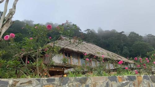 Ta Xua Ecolodge