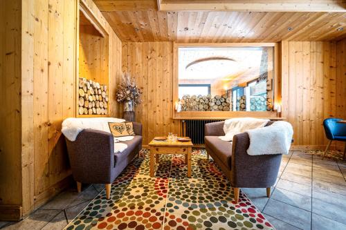 Restaurant, L'Arveyron Open House in Chamonix-Mont-Blanc