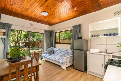 VB Escape, Knysna