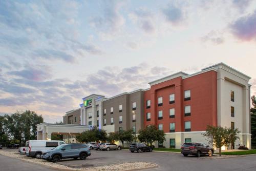 Holiday Inn Express & Suites Sioux City-South an IHG Hotel - image 9